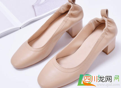 新鞋磨脚跟用醋可以吗
