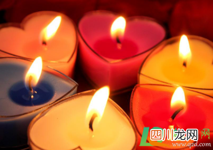 衣服滴了蜡油怎么清理