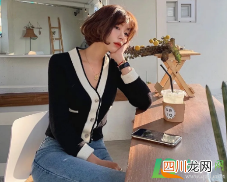 怎样将针织衫穿出高级感