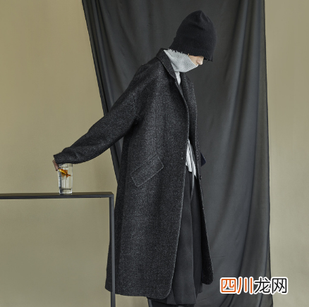 澳毛大衣扎人很差吗