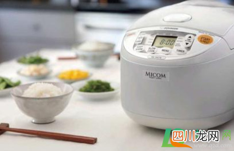 电饭煲锅底掉漆有害吗
