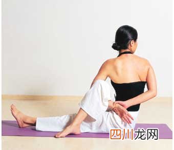 两组瑜伽让你脊柱变轻松