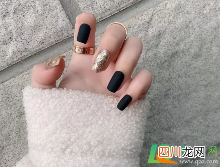 贴甲片正常多久掉