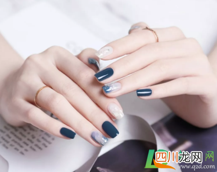 贴甲片正常多久掉