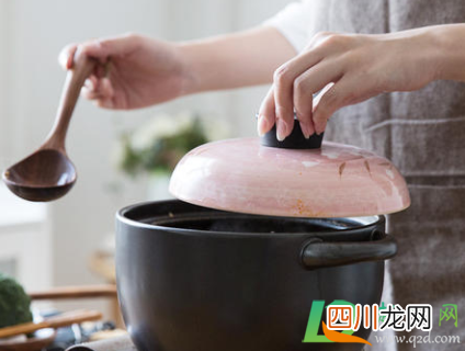 砂锅底部冒水珠怎么办