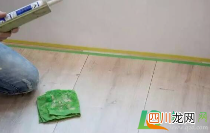 醋能溶解玻璃胶吗