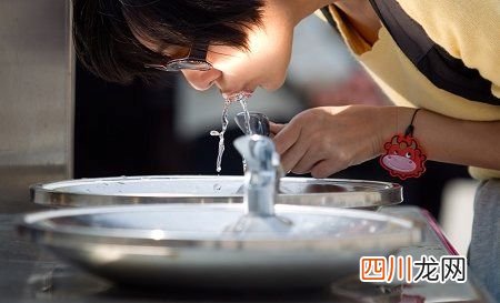 喝水减肥需小心 有可能中毒