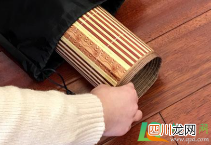 凉席怎么折叠收纳