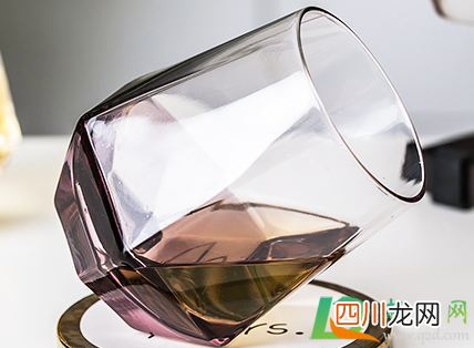 玻璃杯怎么处理才不会炸