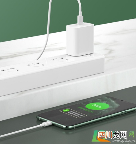 苹果手机用20w快充伤电池吗
