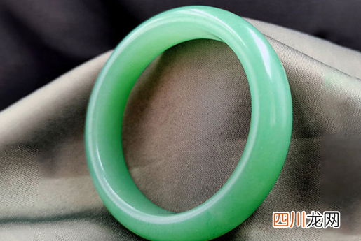 独龙玉手镯有收藏价值吗