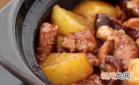 炖肉用砂锅好还是普通锅好