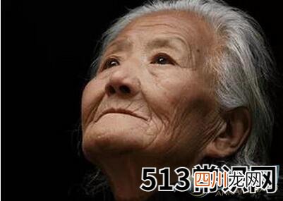 梦见妈妈头发白了
