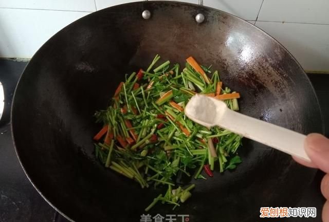 香干炒什么好吃又简单 香干炒什么比较好吃