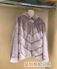 貂皮大衣可以喷酒精消毒吗,貂皮大衣帽子里的头油怎么清洗