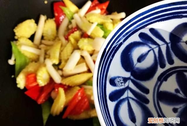 青椒和白玉菇能一块炒吗 白玉菇能和笋在一起炒吗