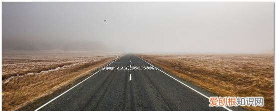 怎么样使用ps中的消失点,ps里面的消失点怎么使用