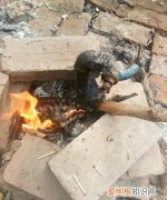 管子冻了怎样化冻，塑料管冻了怎样解冻