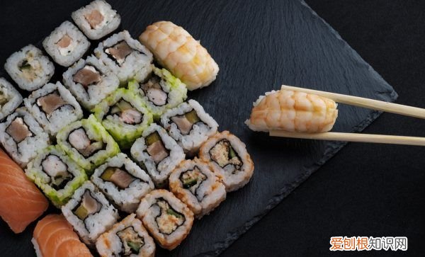 寿司冷了怎么热，寿司凉了怎么加热好