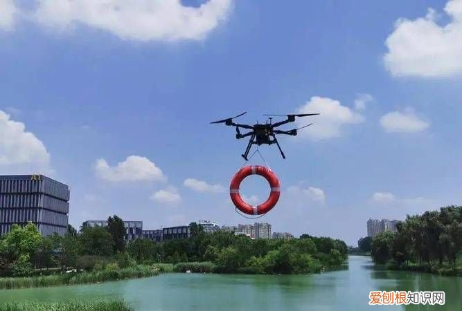 无人机的用途，无人机具有什么等优点在现代战争中有广泛的用途