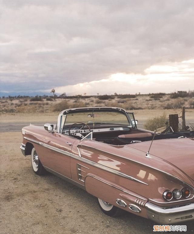 布克专属球鞋,布克一代球鞋什么时候出