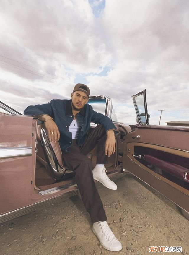 布克专属球鞋,布克一代球鞋什么时候出