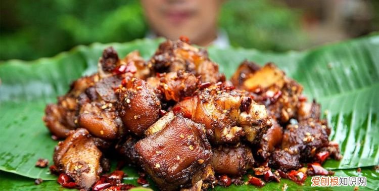 大猪蹄子由来,大猪蹄子的意思