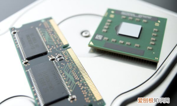 PS应该怎么制作光晕效果