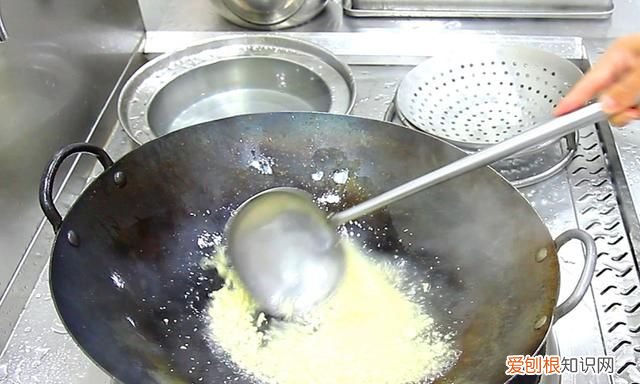 蒜末金针菇最好吃的做法,大蒜金针菇家常做法