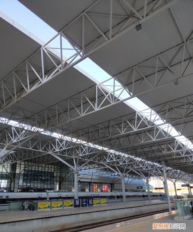 大理到丽江火车沿途景色