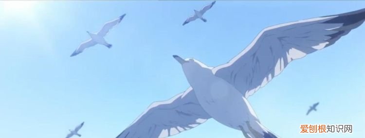 飞鸟去不穷下一句，飞鸟属于什么季节？