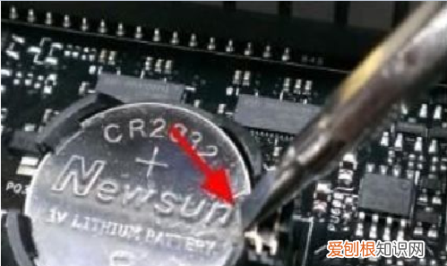 台式电脑电池怎么拆视频教程，台式电脑主板电池如何拆卸及安装