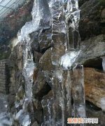 已是悬崖百丈冰的下一句