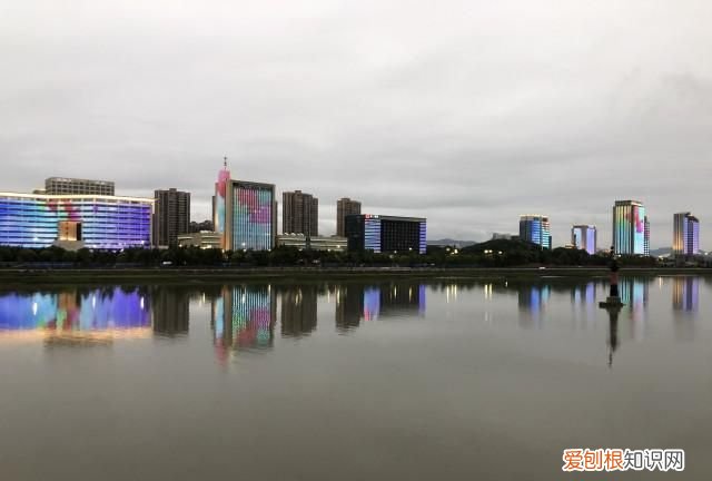 舟山新城滨海湾夜游