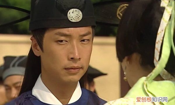 范进中举疯掉的原因,范进中举后当了多大的官