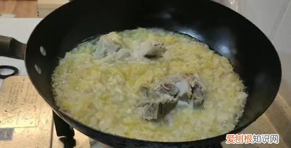 东北人大骨头做法，东北炖大骨头的做法窍门