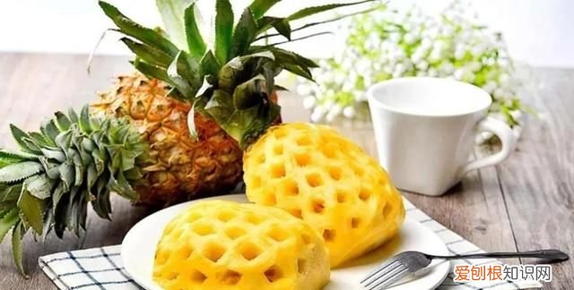 凤梨和菠萝有什么区别凤梨怎么吃 菠萝凤梨哪个需要盐水