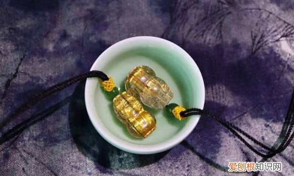 貔貅成对怎么佩戴，男士貔貅的正确戴法