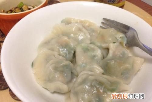 怎样用微波炉热剩饺子，怎样用微波炉来煮速冻水饺