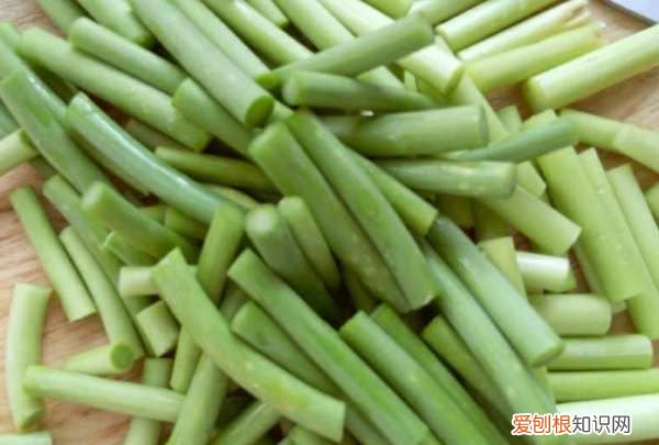 焦溜咯吱的做法，炸咯吱的家常做法