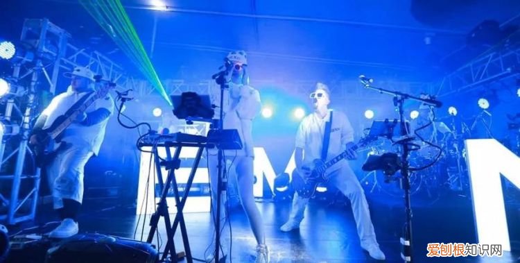 minig乐队主唱是谁