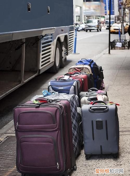 火车限制行李重量吗，坐普快直达列车会限制行李重量