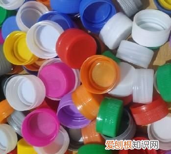 玻璃盖如何打孔，矿泉水瓶盖打孔小妙招