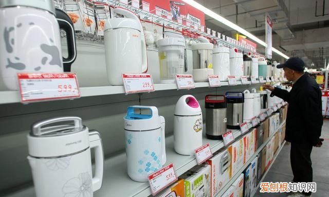 豆浆机能榨果汁么，一般的果汁机能榨豆浆吗