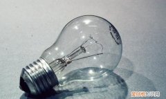 瓦数最大的白炽灯泡，谁发明了耐用的白炽灯泡