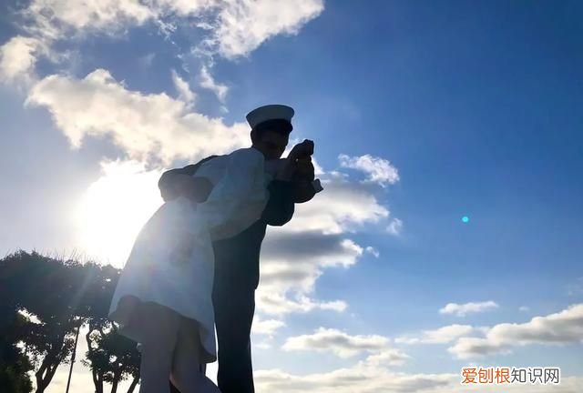 昨夜谁为吴会吟下一句，古诗词或现代文中带有“清秋”的有哪些