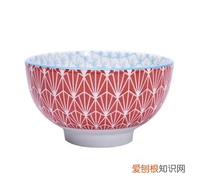 里面有印花的碗有毒吗，密胺餐具上印的印花用什么能洗掉