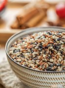 三色糙米是哪三种米