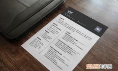 Excel里怎么横向自动和，excel表格里面的文字怎么换行