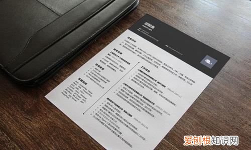 Excel里怎么横向自动和，excel表格里面的文字怎么换行